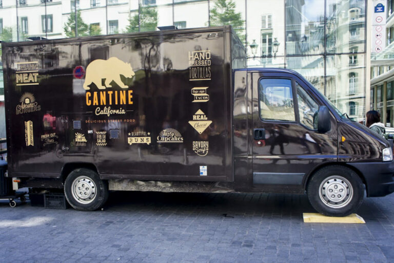 total-covering-restaurant-camion-cantine-paristic-1024x683